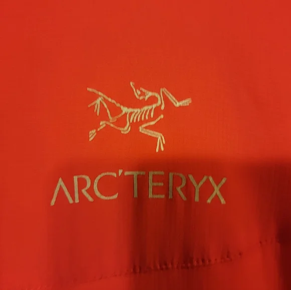 Size S-Womens Arc'teryx Atom LT hoody - Picture 2 of 4